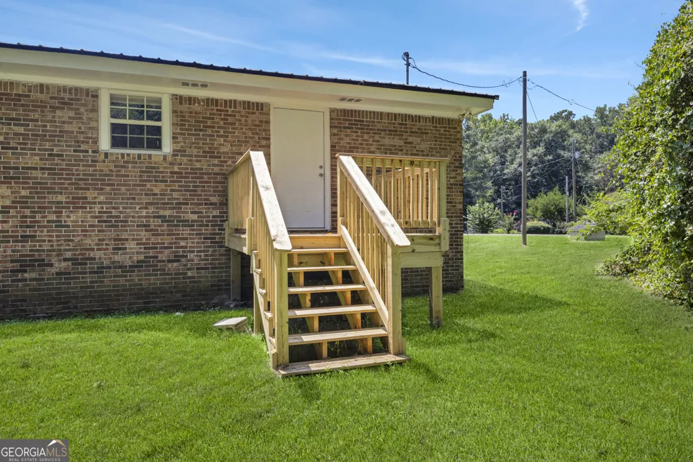 281 Taylor RD Jackson, GA 30233