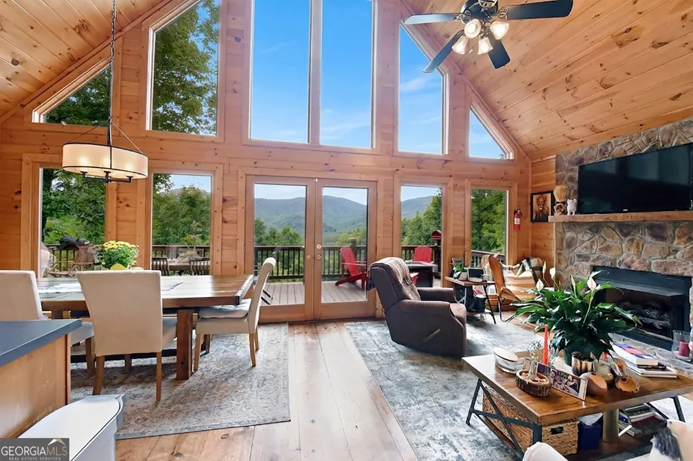 769 Ross Ridge RD Blairsville, GA 30512