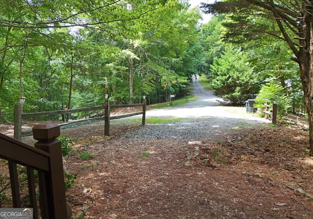 769 Ross Ridge RD Blairsville, GA 30512