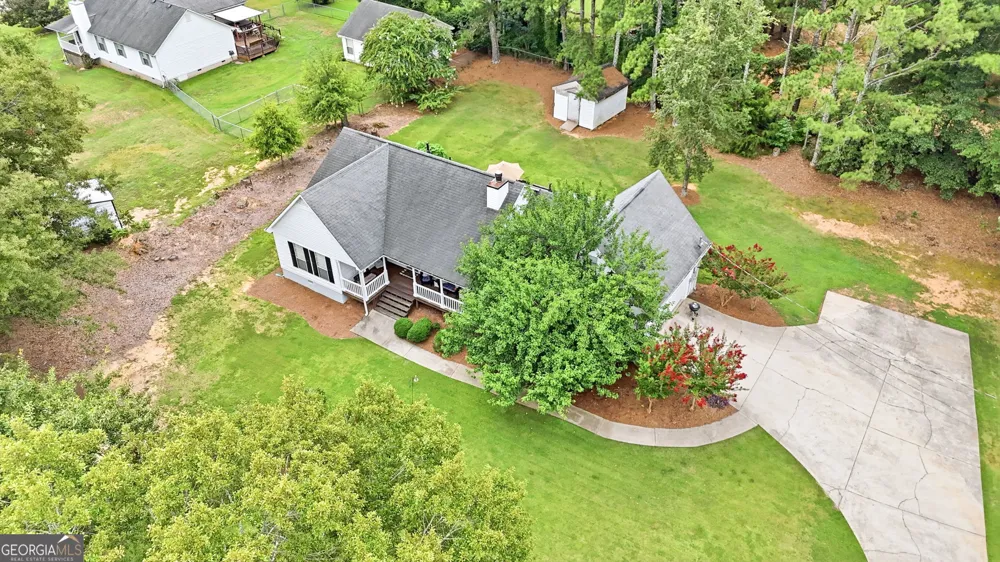 305 Annie LN Locust Grove, GA 30248