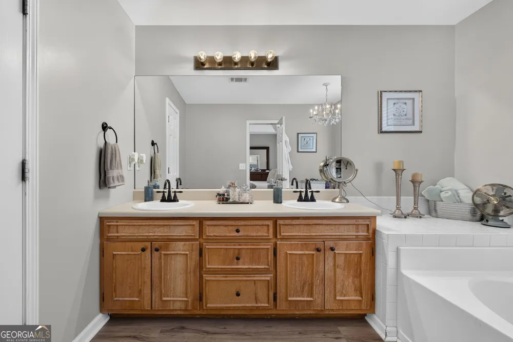 305 Annie LN Locust Grove, GA 30248