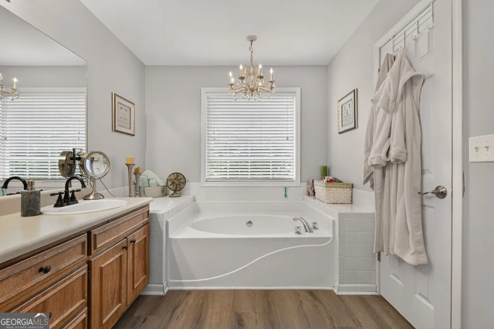305 Annie LN Locust Grove, GA 30248