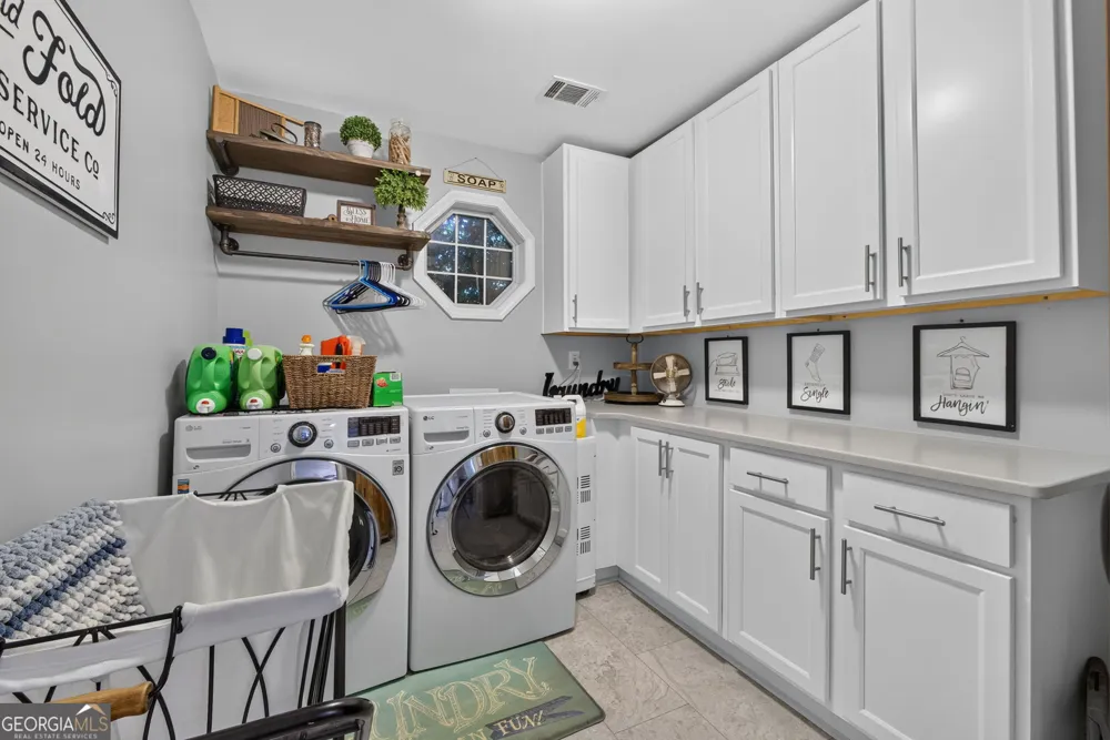 305 Annie LN Locust Grove, GA 30248