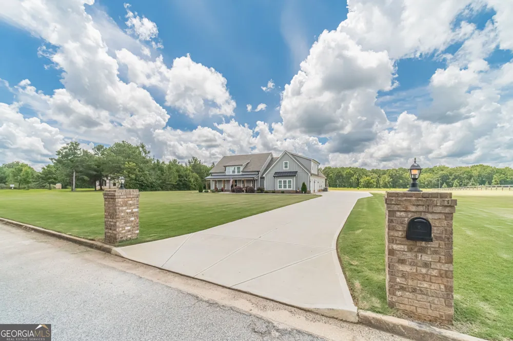 302 Savannah DR Mansfield, GA 30055
