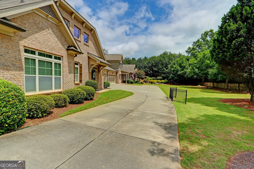 2680 Middlecreek WAY Cumming, GA 30041