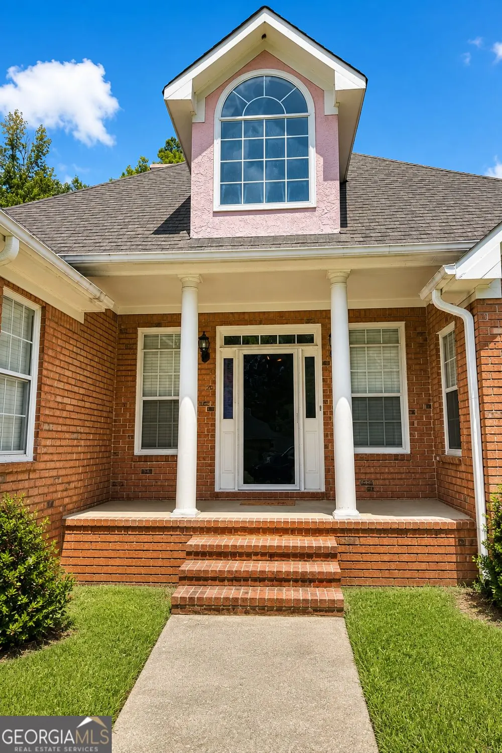 145 Lofty Eagle LN Fayetteville, GA 30214