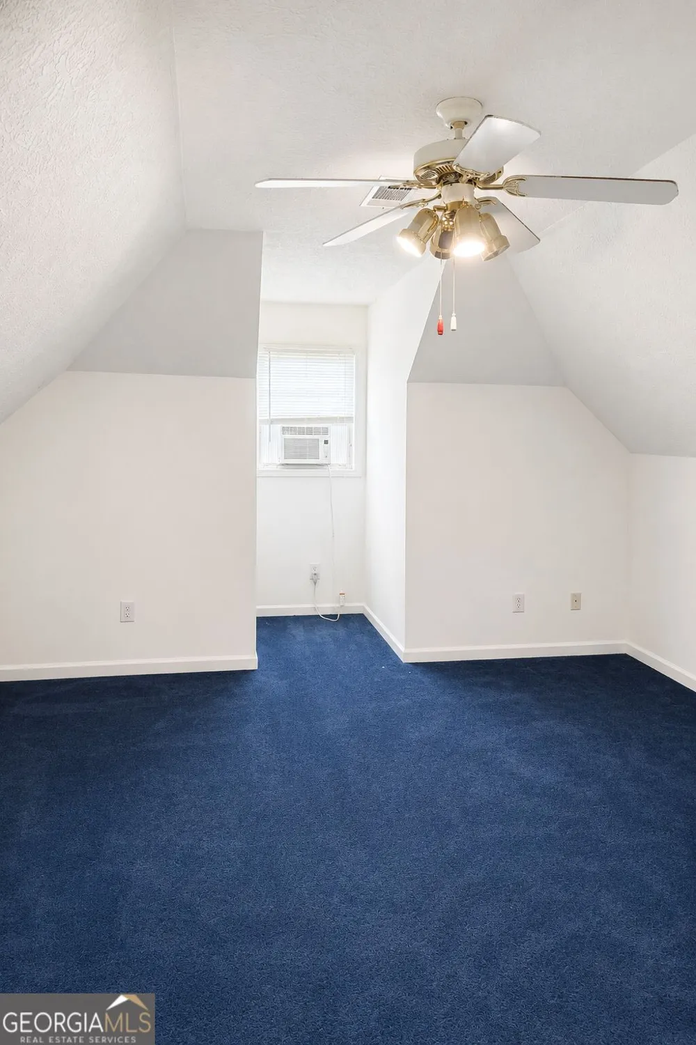 145 Lofty Eagle LN Fayetteville, GA 30214