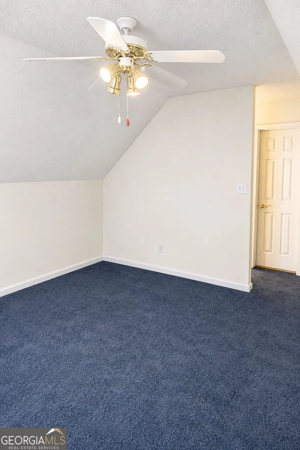 145 Lofty Eagle LN Fayetteville, GA 30214