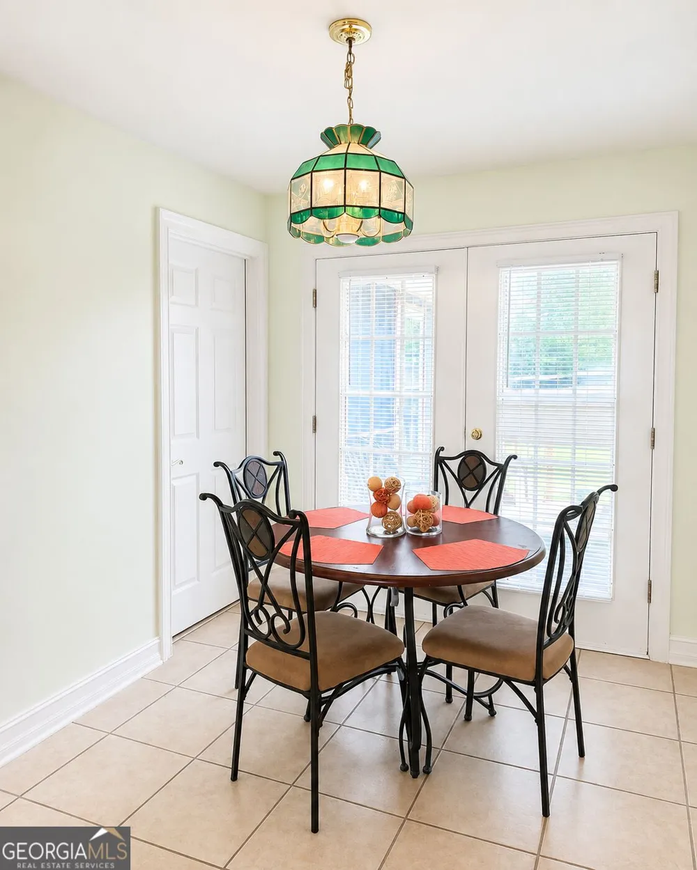 145 Lofty Eagle LN Fayetteville, GA 30214