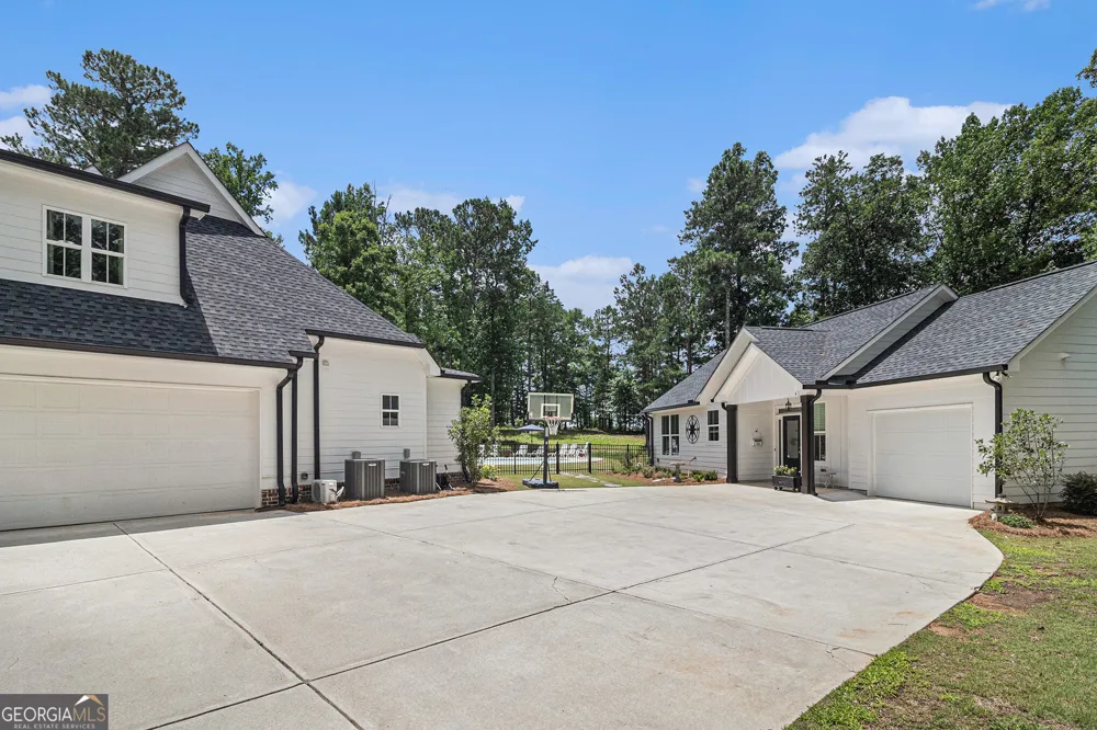 1229 Dean Hill RD Monroe, GA 30655