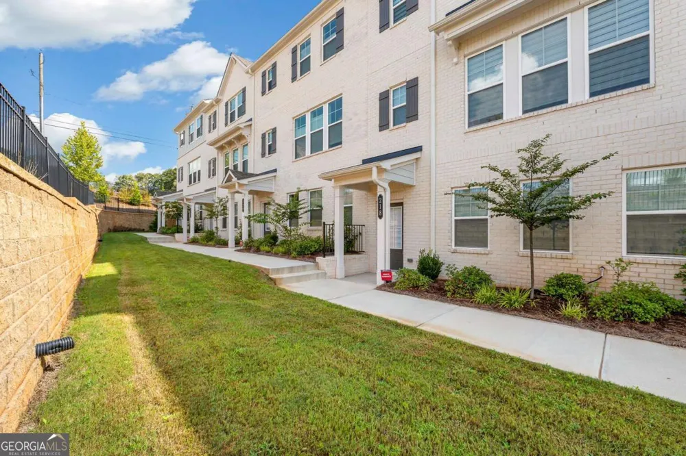 218 Maycrest Path Tucker, GA 30084