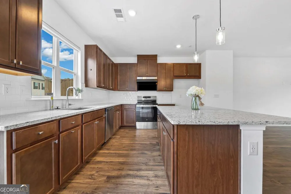 218 Maycrest Path Tucker, GA 30084
