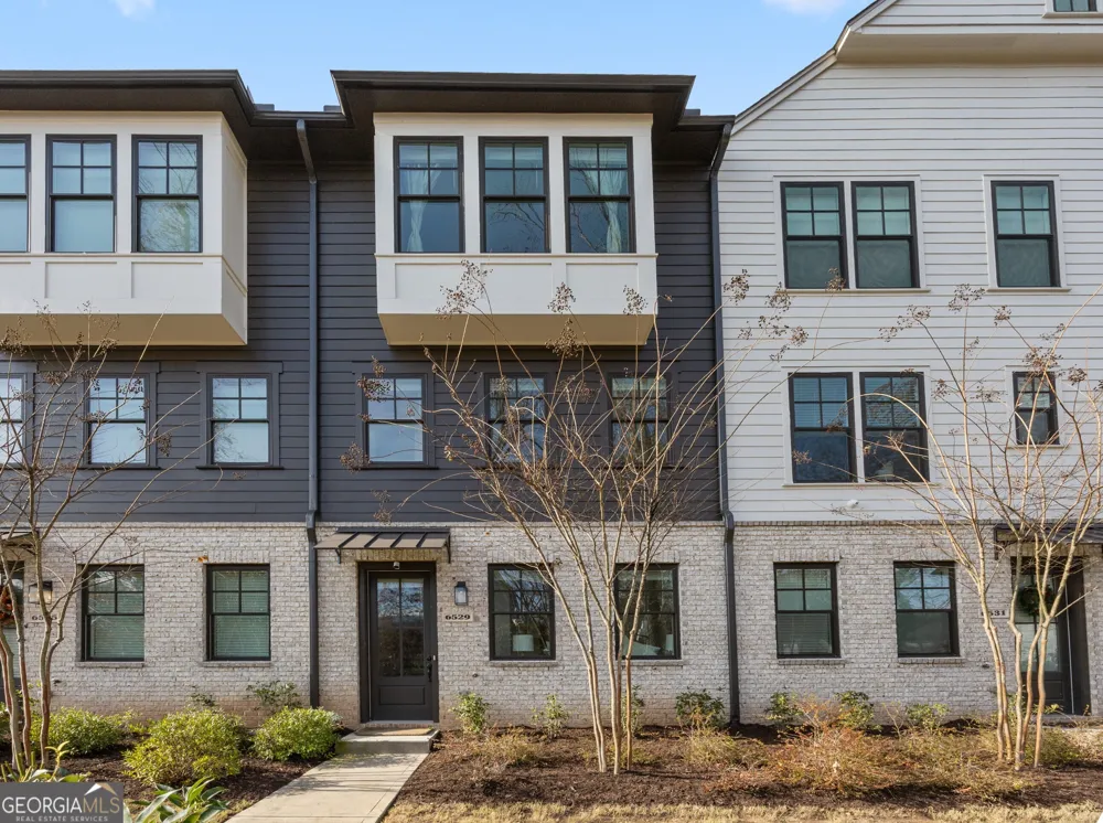 6529 Beacon DR Sandy Springs, GA 30328