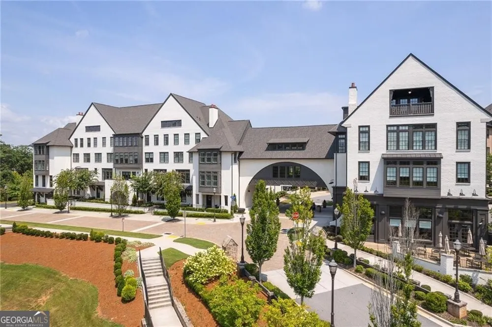 6529 Beacon DR Sandy Springs, GA 30328