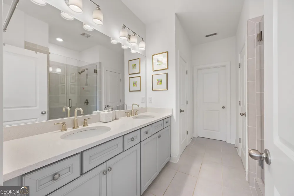 6529 Beacon DR Sandy Springs, GA 30328