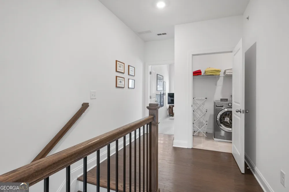 6529 Beacon DR Sandy Springs, GA 30328