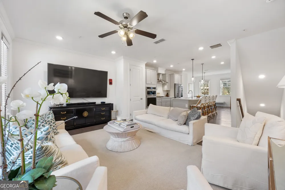 6529 Beacon DR Sandy Springs, GA 30328