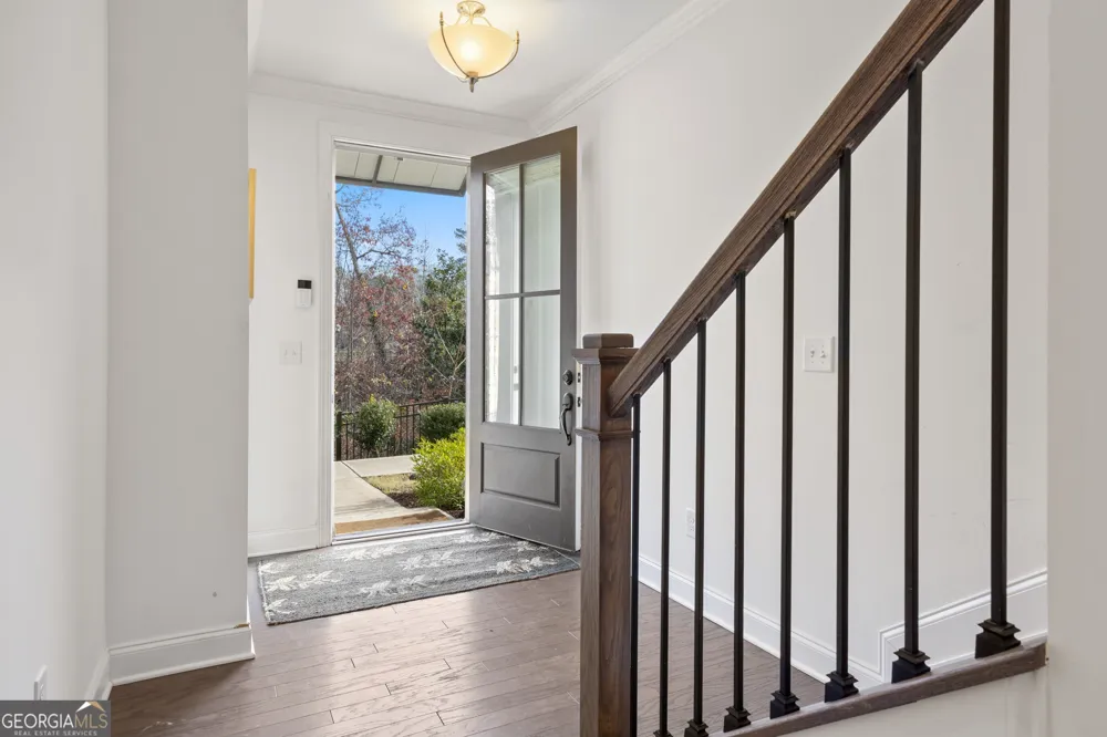 6529 Beacon DR Sandy Springs, GA 30328