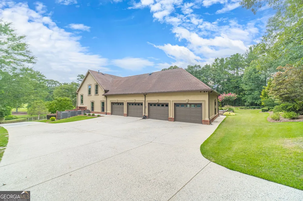 1601 Broadnax Mill RD Loganville, GA 30052