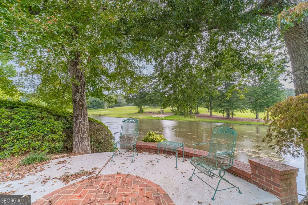 1601 Broadnax Mill RD Loganville, GA 30052