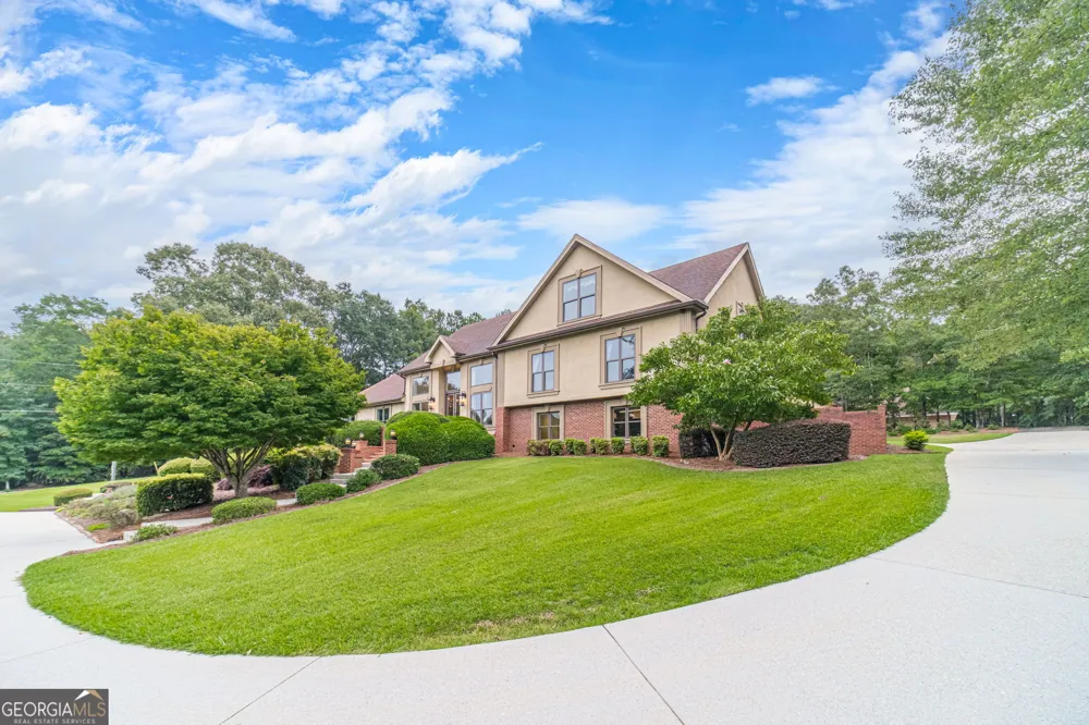 1601 Broadnax Mill RD Loganville, GA 30052