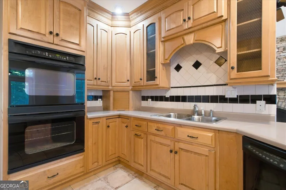 1628 Valley View DR Elberton, GA 30635