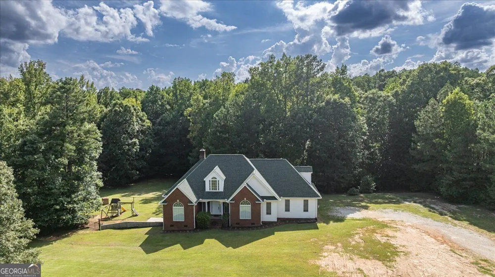1628 Valley View DR Elberton, GA 30635