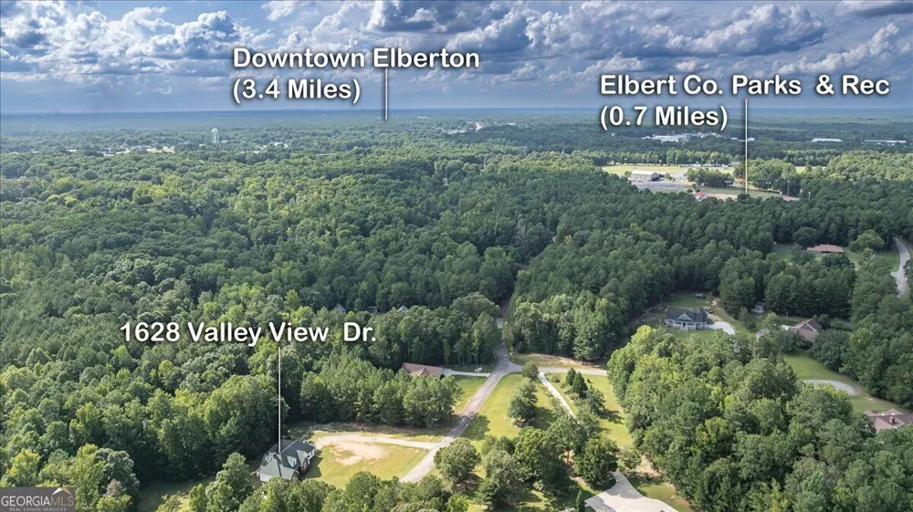 1628 Valley View DR Elberton, GA 30635