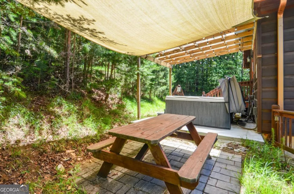 216 Dawn LN Ellijay, GA 30540
