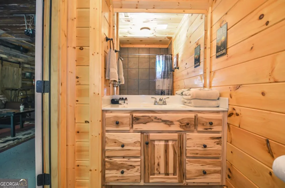 216 Dawn LN Ellijay, GA 30540
