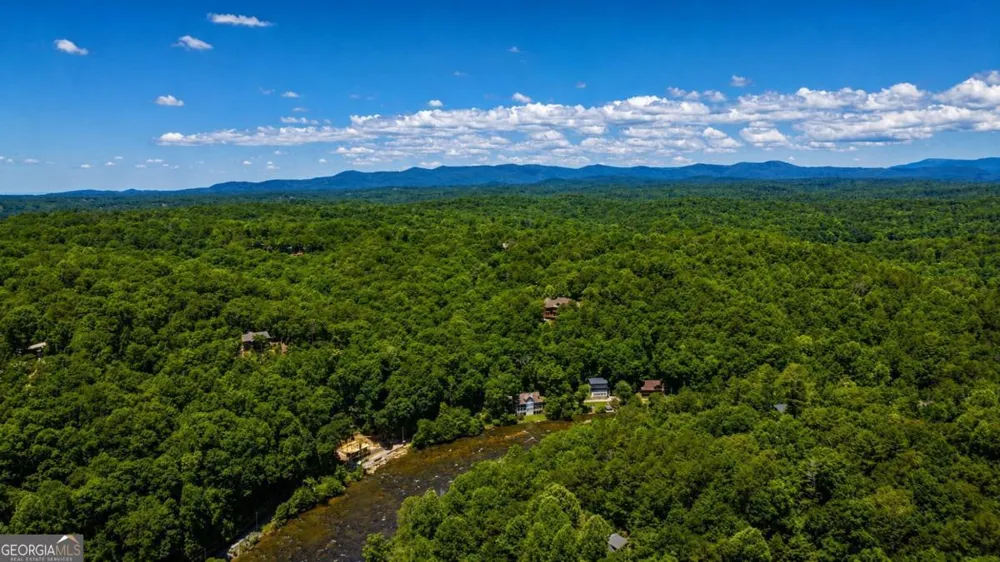 216 Dawn LN Ellijay, GA 30540