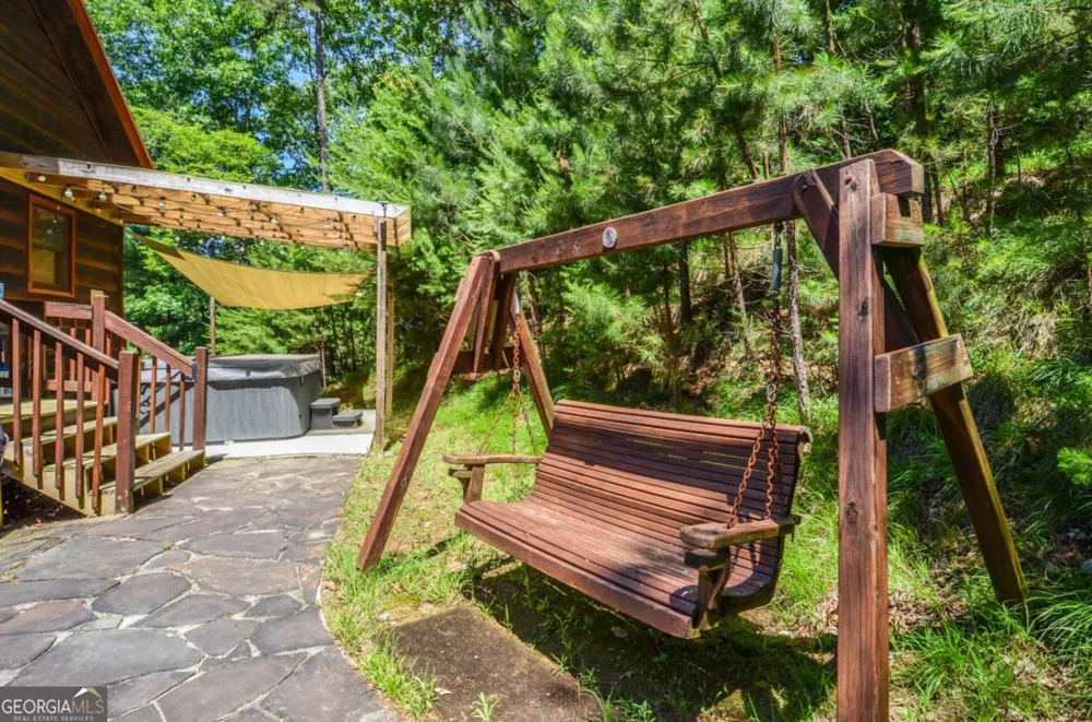216 Dawn LN Ellijay, GA 30540