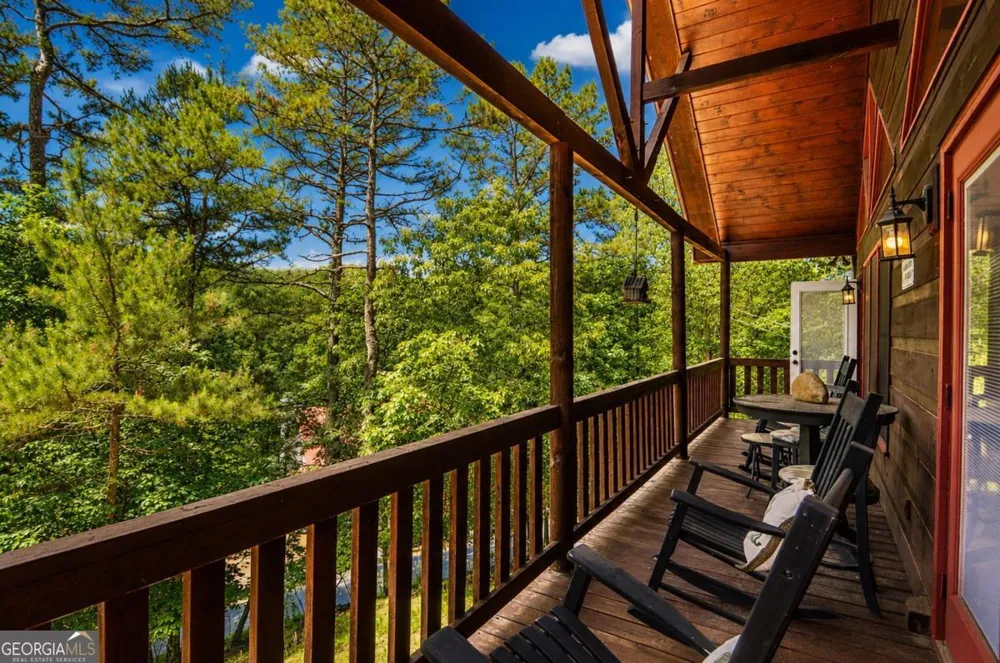 216 Dawn LN Ellijay, GA 30540