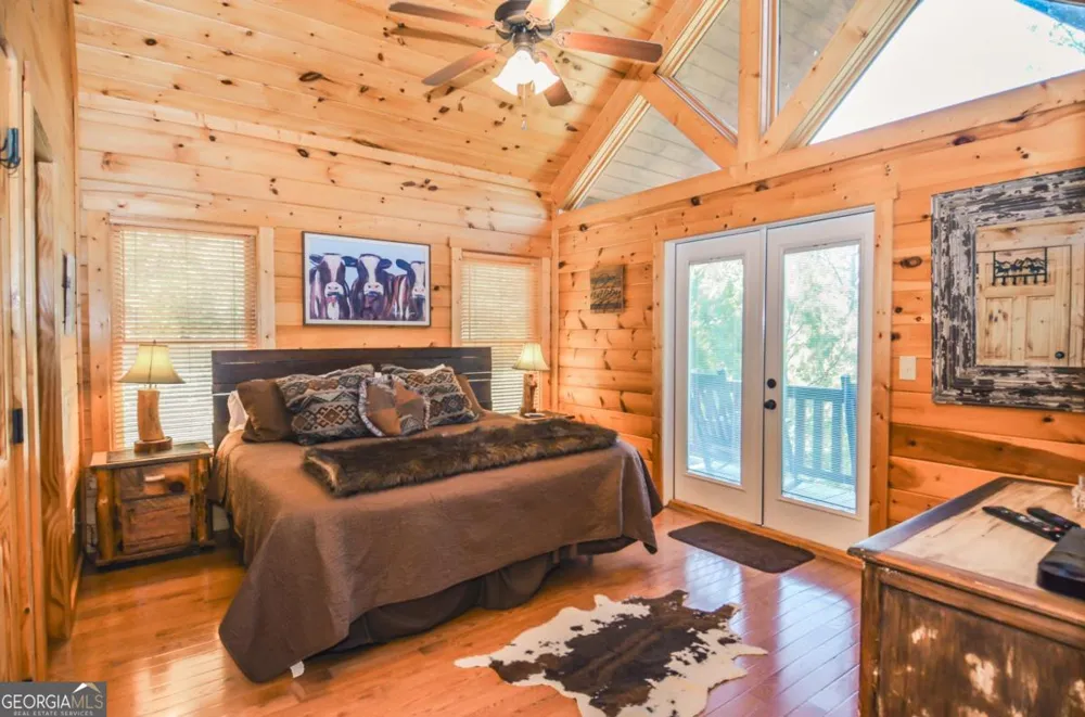 216 Dawn LN Ellijay, GA 30540