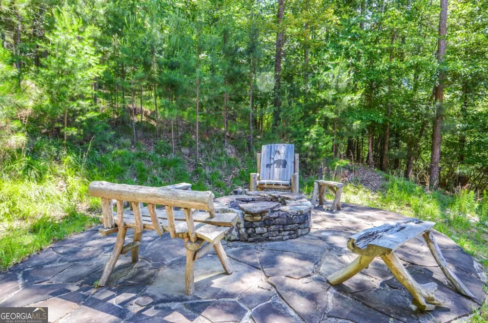 216 Dawn LN Ellijay, GA 30540