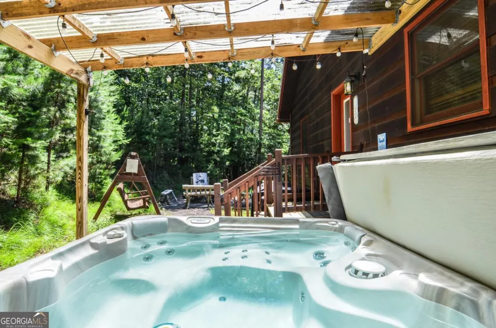 216 Dawn LN Ellijay, GA 30540