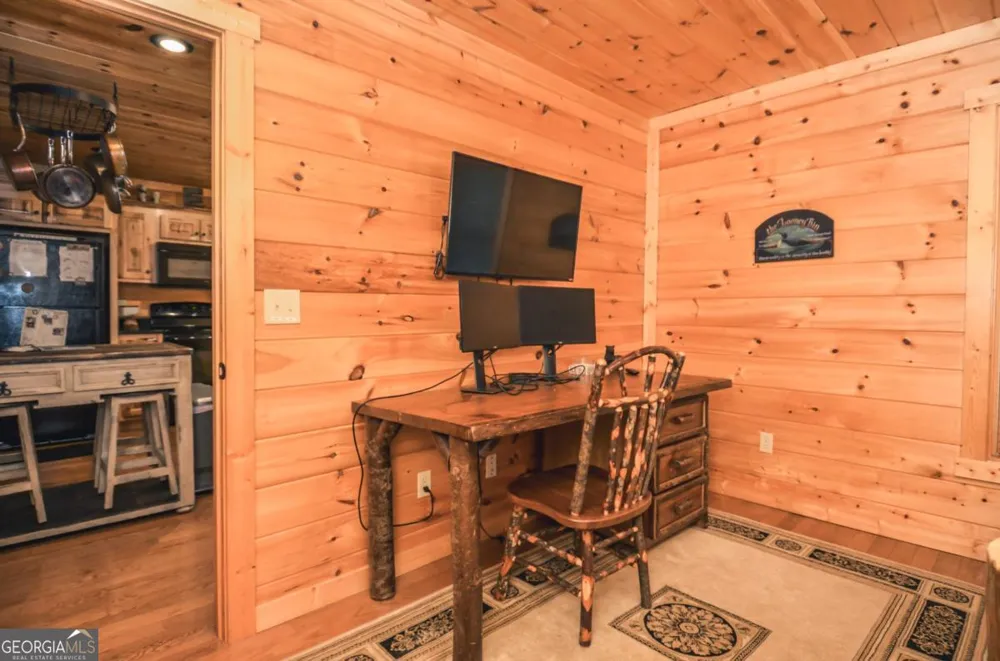 216 Dawn LN Ellijay, GA 30540