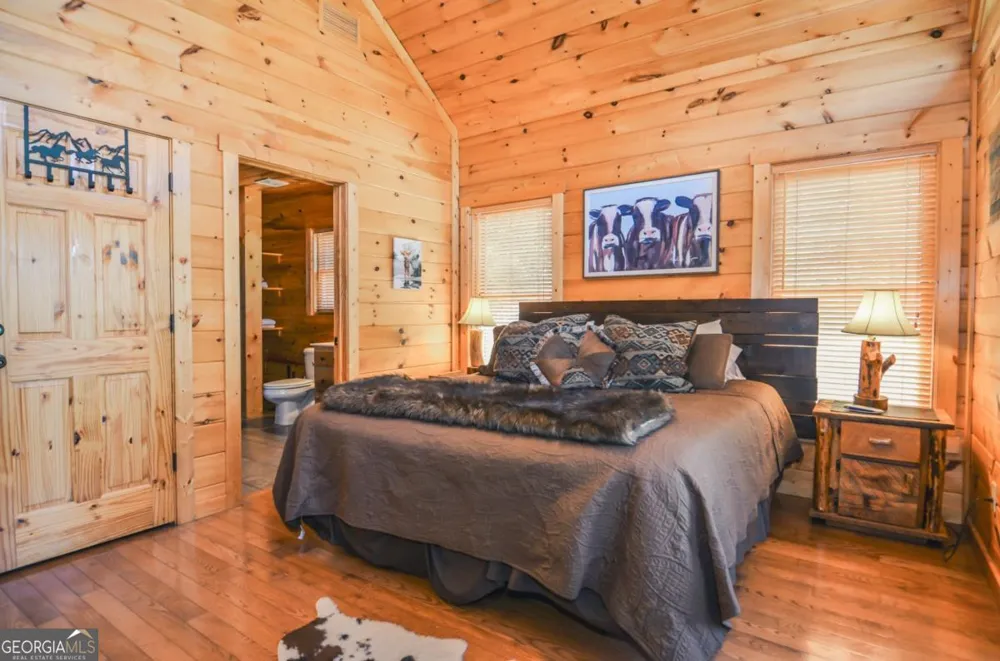 216 Dawn LN Ellijay, GA 30540