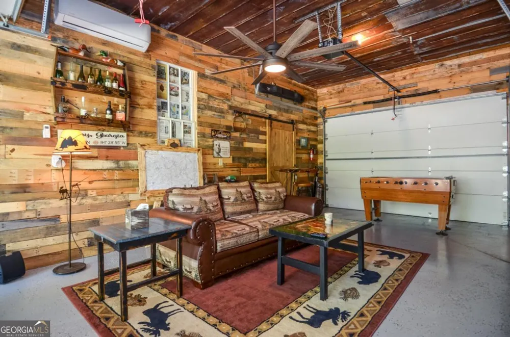 216 Dawn LN Ellijay, GA 30540