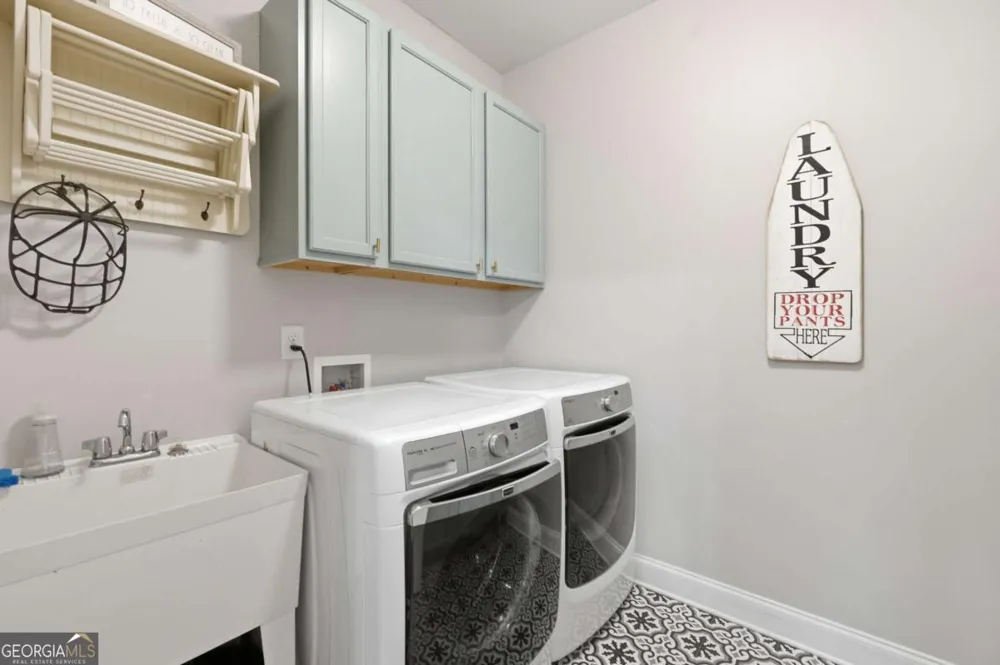 126 Windfields LN Woodstock, GA 30188