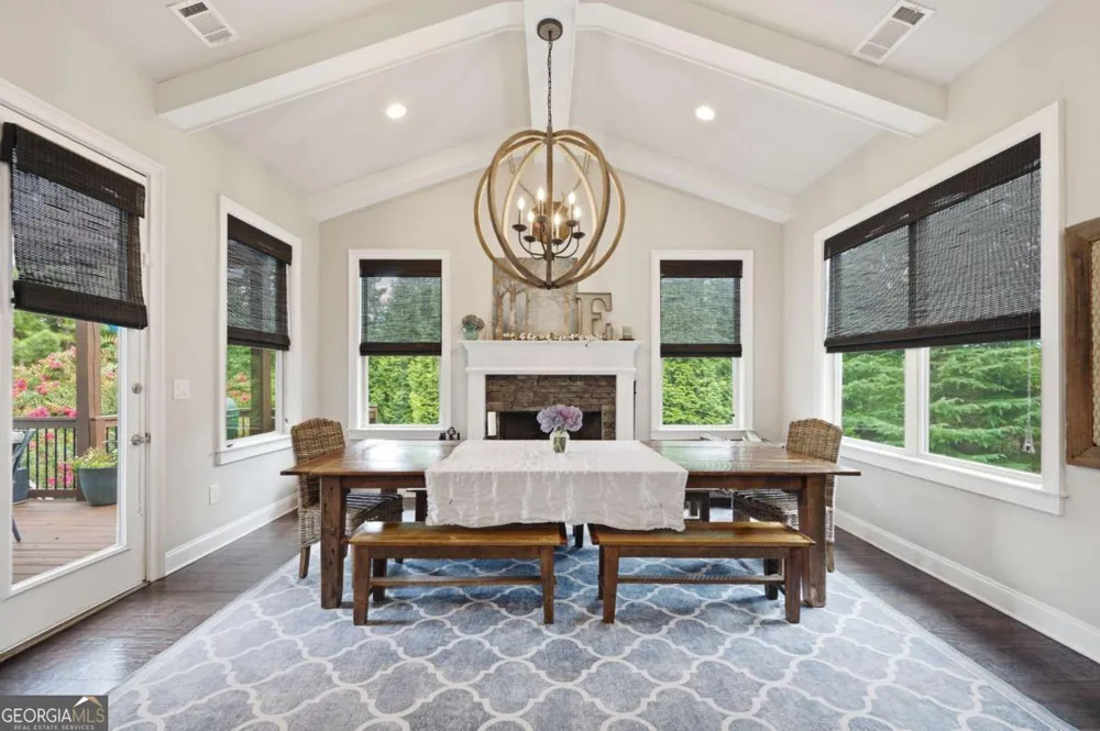 126 Windfields LN Woodstock, GA 30188
