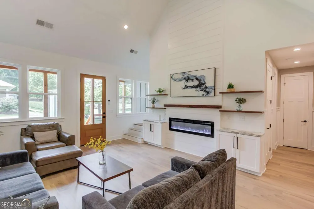 195 Elm ST Jefferson, GA 30549
