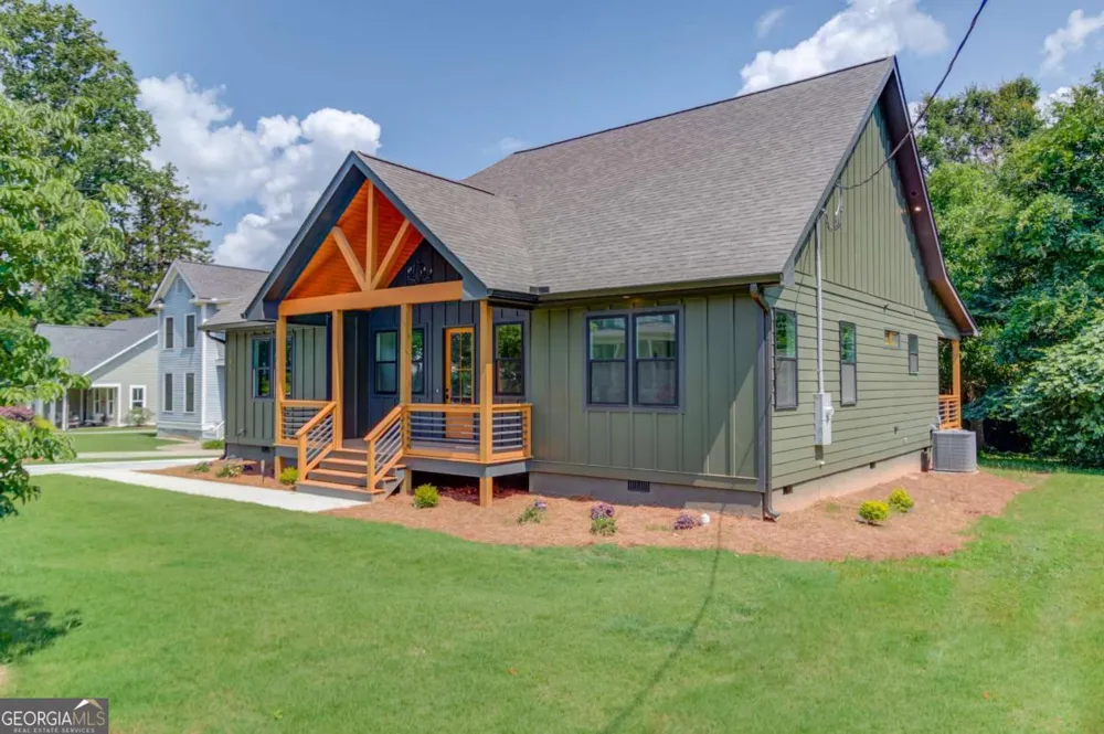 195 Elm ST Jefferson, GA 30549
