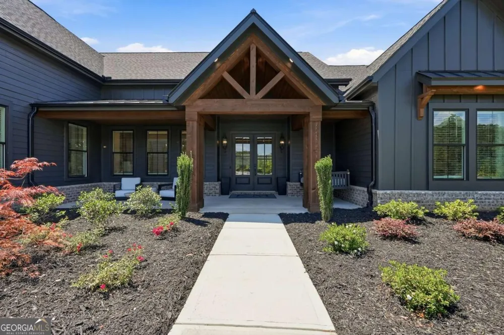 8010 Grand Meadow RUN Gainesville, GA 30506