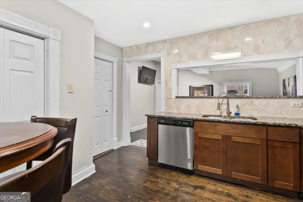 867 Beecher ST SW Atlanta, GA 30310