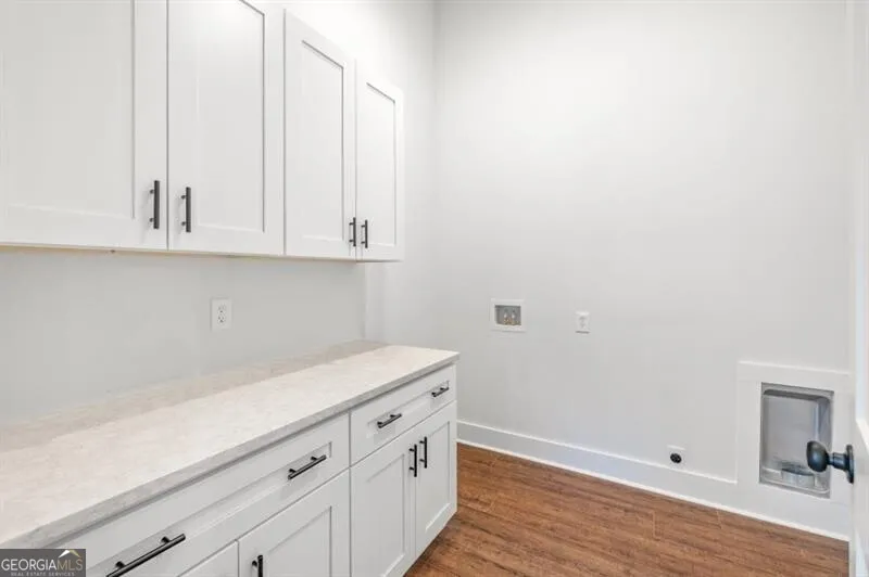 330 Lake DR Dawsonville, GA 30534