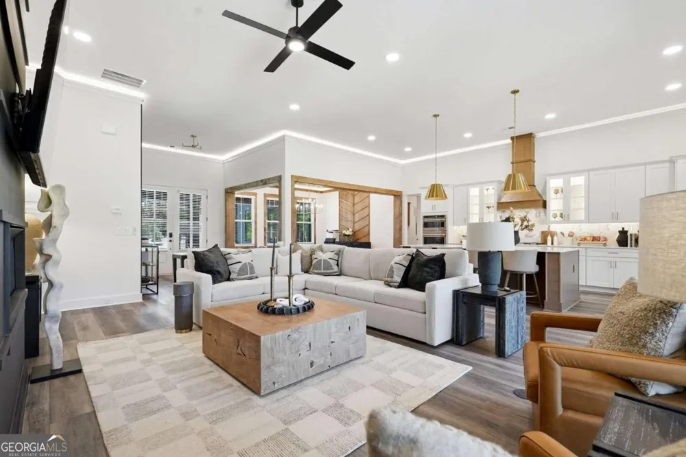 8020 Grand Meadow RUN Gainesville, GA 30506