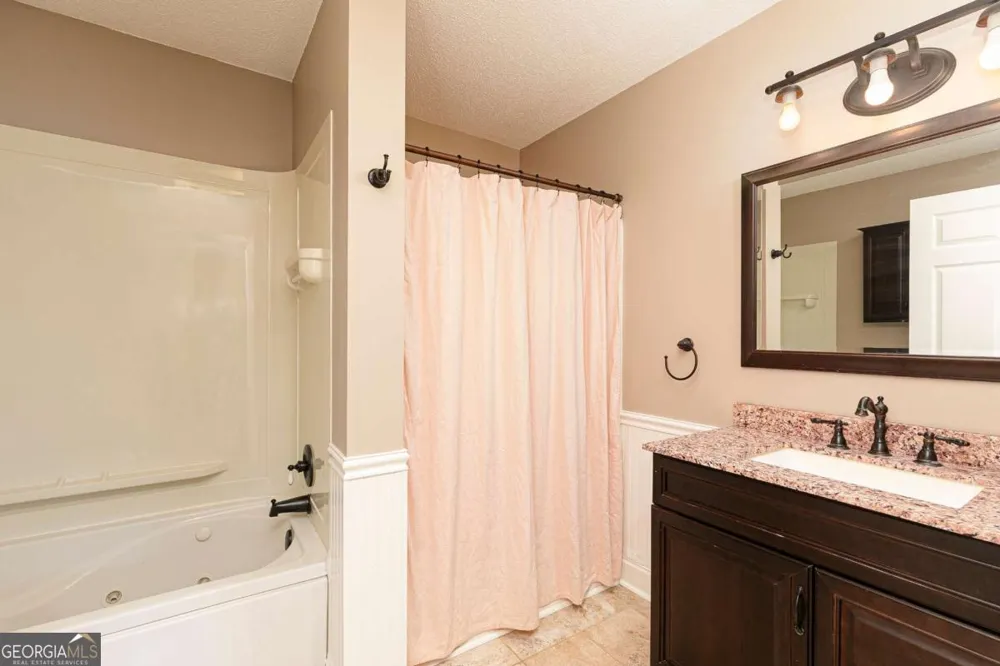 3021 Old Lost Mountain RD Powder Springs, GA 30127