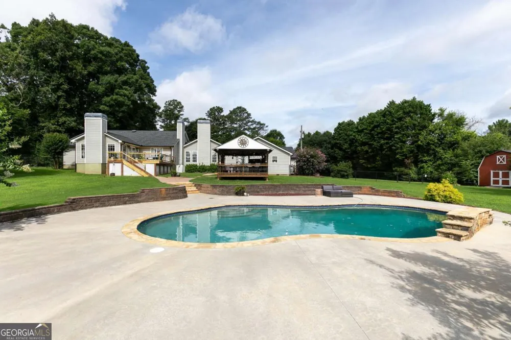 3021 Old Lost Mountain RD Powder Springs, GA 30127