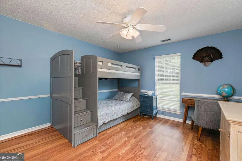 3021 Old Lost Mountain RD Powder Springs, GA 30127
